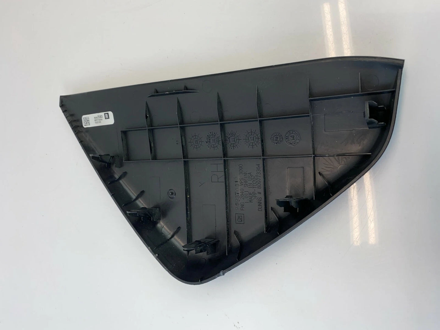 2011-2016 CHEVROLET CRUZE RIGHT PASSENGER DASH END CAP COVER TRIM PANEL 95987083