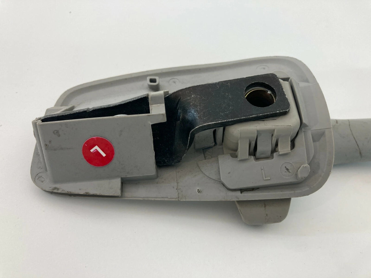 2003 2004 2005 2006 2007 VOLVO XC70 REAR LEFT SIDE ROOF INNER GRAB GRIP HANDLE