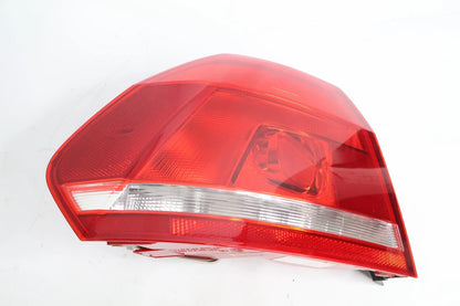 2012-2015 VOLKSWAGEN PASSAT OUTER LEFT DRIVER TAILLIGHT LAMP HALOGEN 561945095