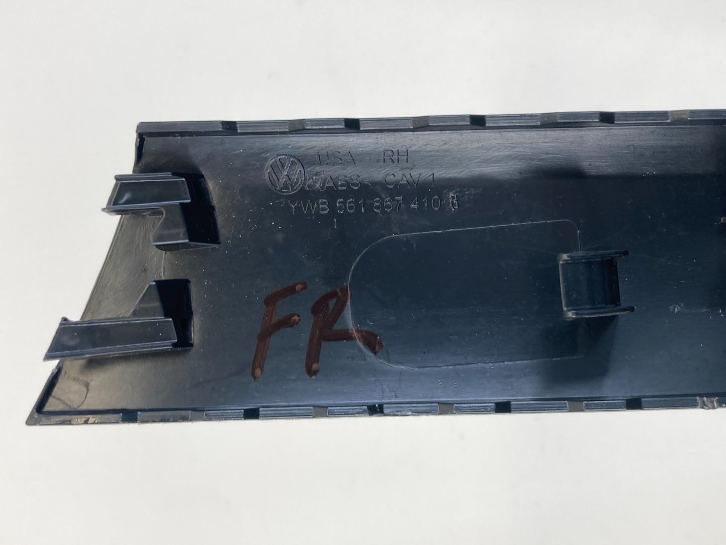 2012-2015 Volkswagen Passat Front Right Door Panel Molding Bezel 561-867-410 OEM