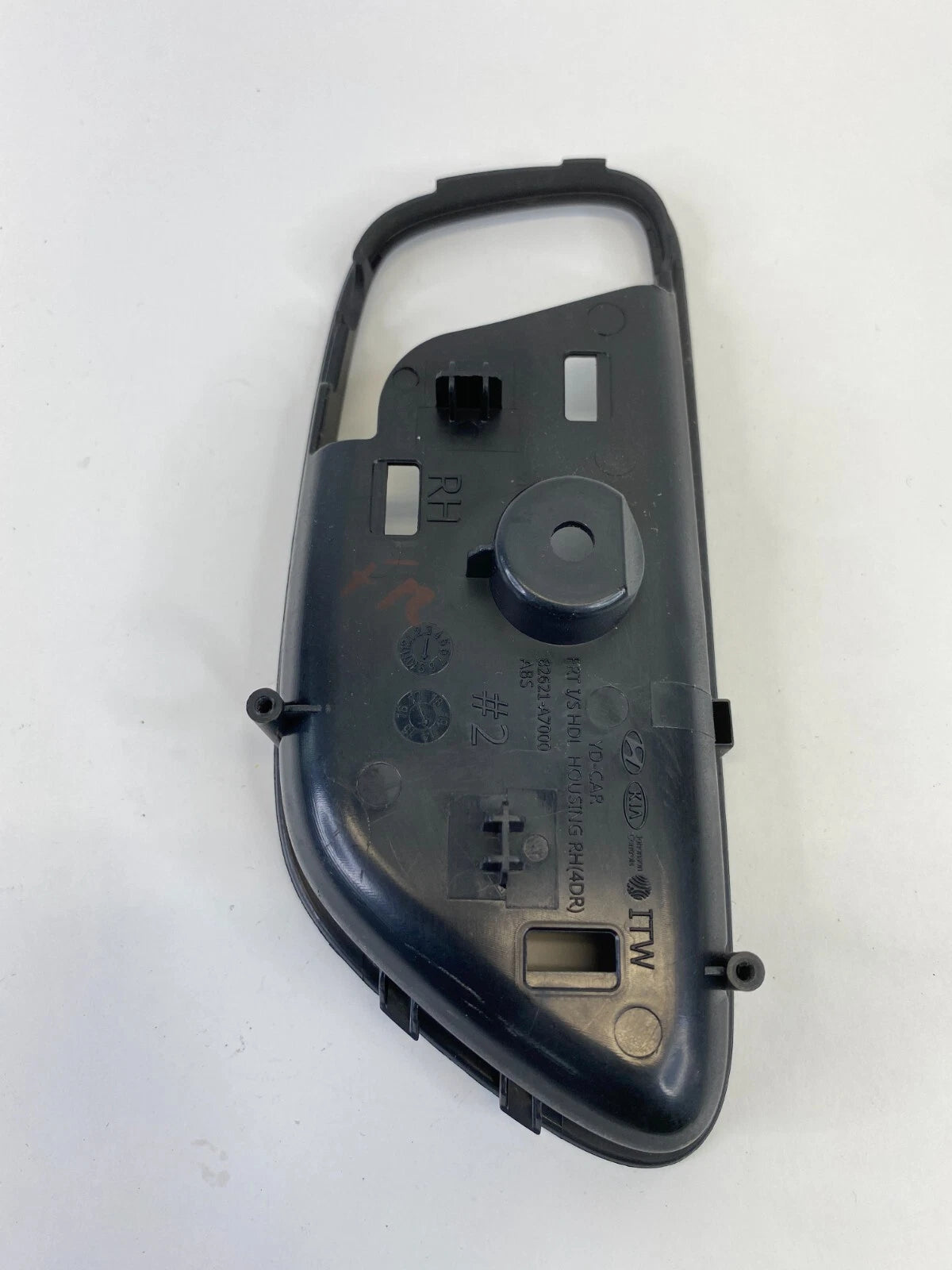 2014-2016 KIA FORTE FRONT RIGHT INTERIOR DOOR HANDLE BEZEL COVER 82621-A7000 OEM