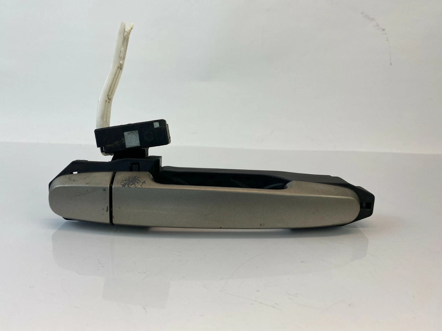 2004-2009 TOYOTA PRIUS REAR RIGHT RH SIDE EXTERIOR DOOR HANDLE ASSEMBLY OEM