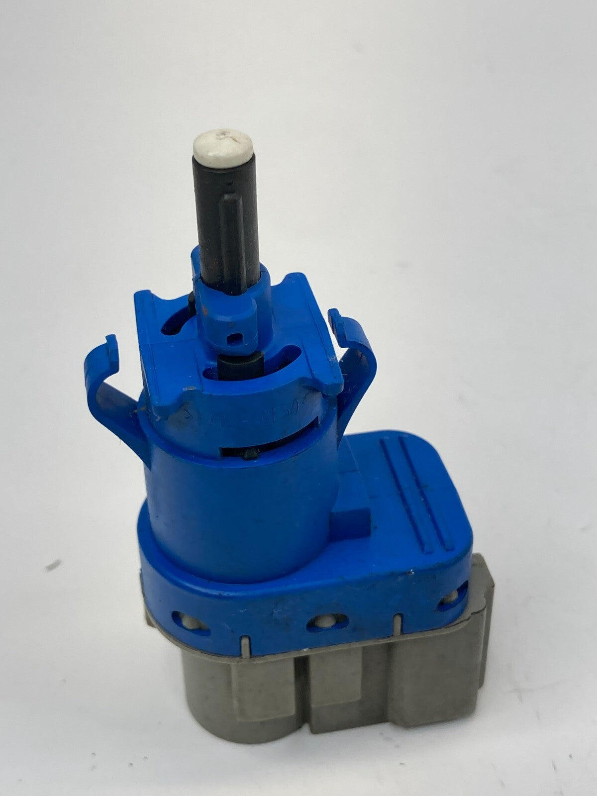 09-23 Ford Escape 10-20 Fusion Brake Pedal Stop Light Lamp Switch 8T4T-96854-AA