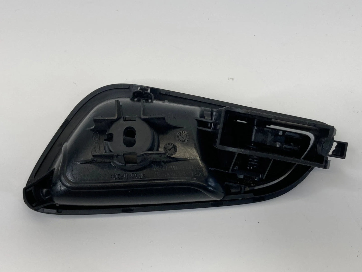 12-18 FORD FOCUS FRONT RIGHT PASSENGER SIDE INTERIOR DOOR HANDLE A22600-AE OEM