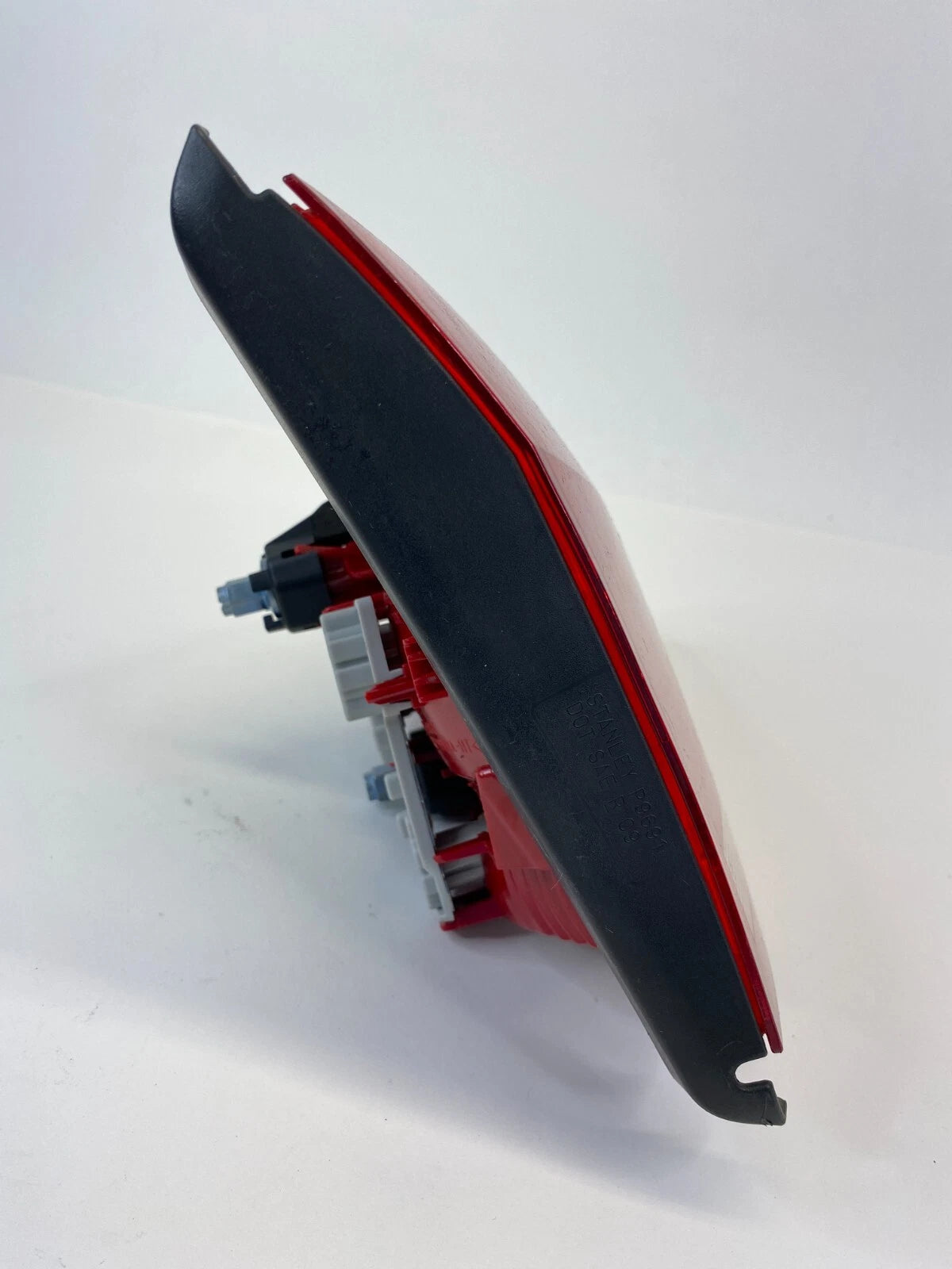 2012-2015 VOLKSWAGEN PASSAT LEFT DRIVER INNER TRUNK TAIL LIGHT 561945093 OEM