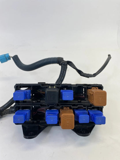 2001-2004 NISSAN PATHFINDER 3.5L ENGINE LEFT SIDE RELAY BOX FUSEBOX 7154-3079