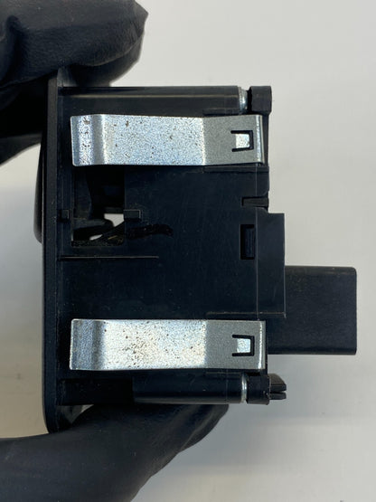 2010 2011 Chrysler Town & Country Rear Right Power Window Switch Assembly OEM