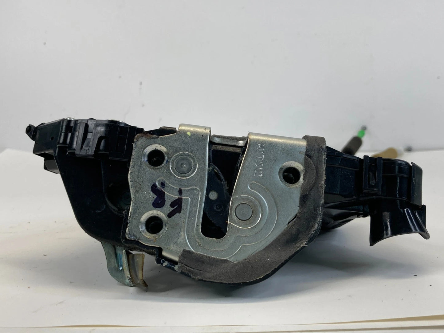 2010-2013 TOYOTA PRIUS FRONT RIGHT SIDE BACK DOOR LOCK LATCH ACTUATOR ASSY OEM