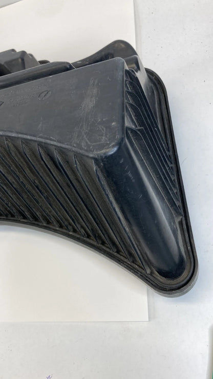 05-08 Jeep Grand Cherokee 06-08 Commander 5.7L Air Cleaner Resonator 53013517AD