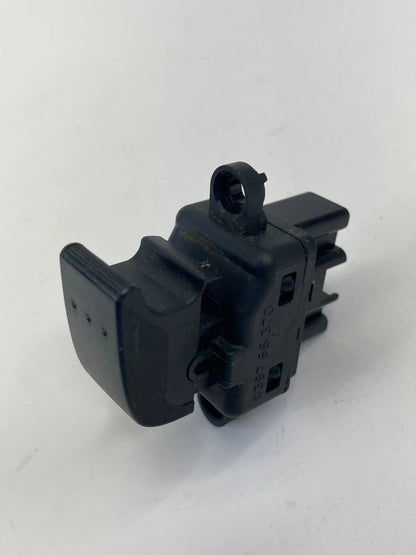 2004-2009 MAZDA 3 MAZDA3 REAR LEFT DOOR WINDOW CONTROL SWITCH B32H66370 OEM
