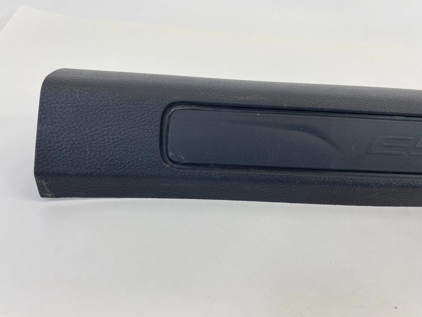 2015-2024 FORD EDGE FRONT RIGHT DOOR SILL SCUFF PLATE TRIM COVER FT4B-R13200 OEM