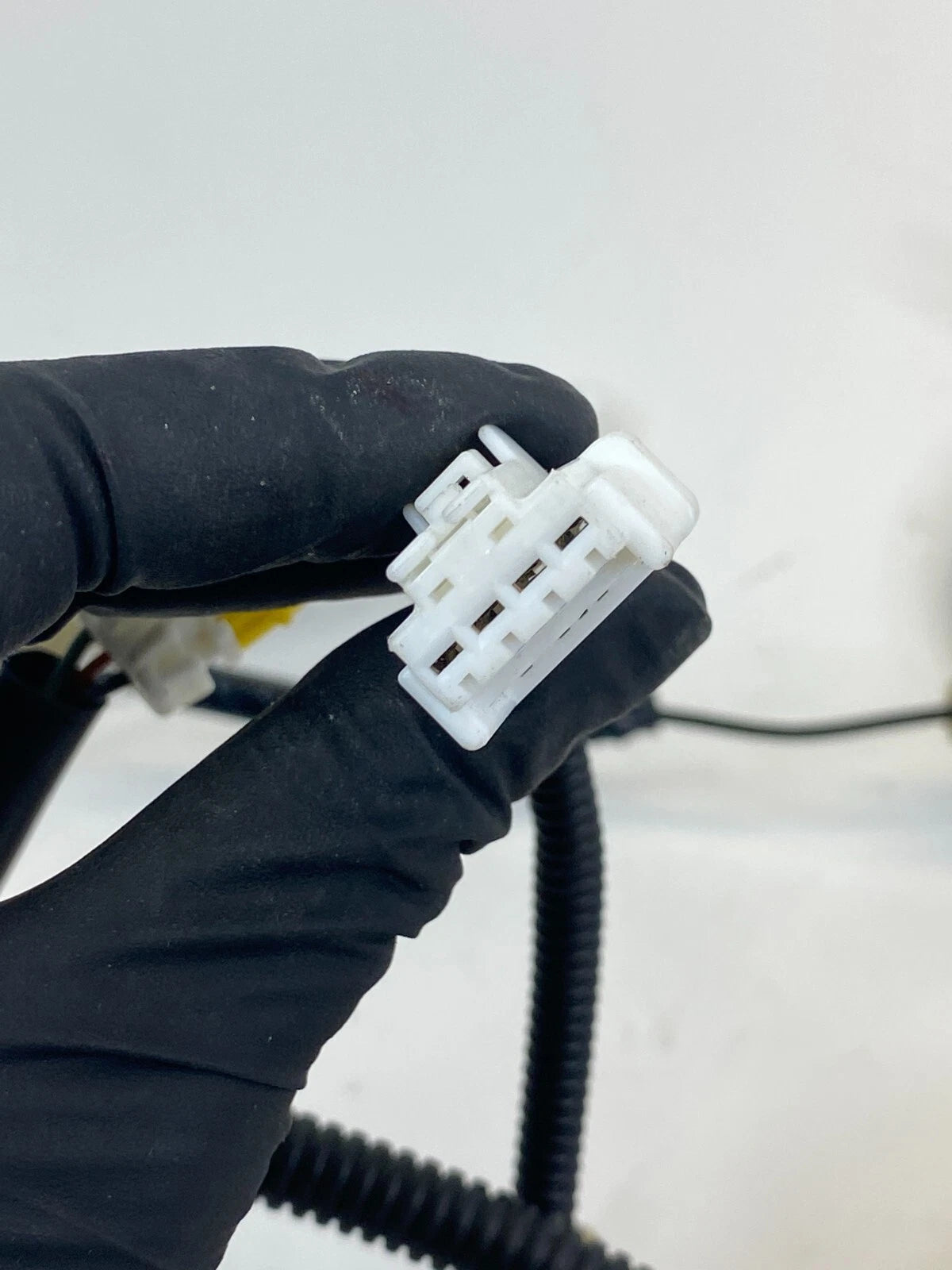 2009-2013 NISSAN ROGUE REAR TAILGATE LOWER WIRE WIRING HARNESS 24051-1VK0A