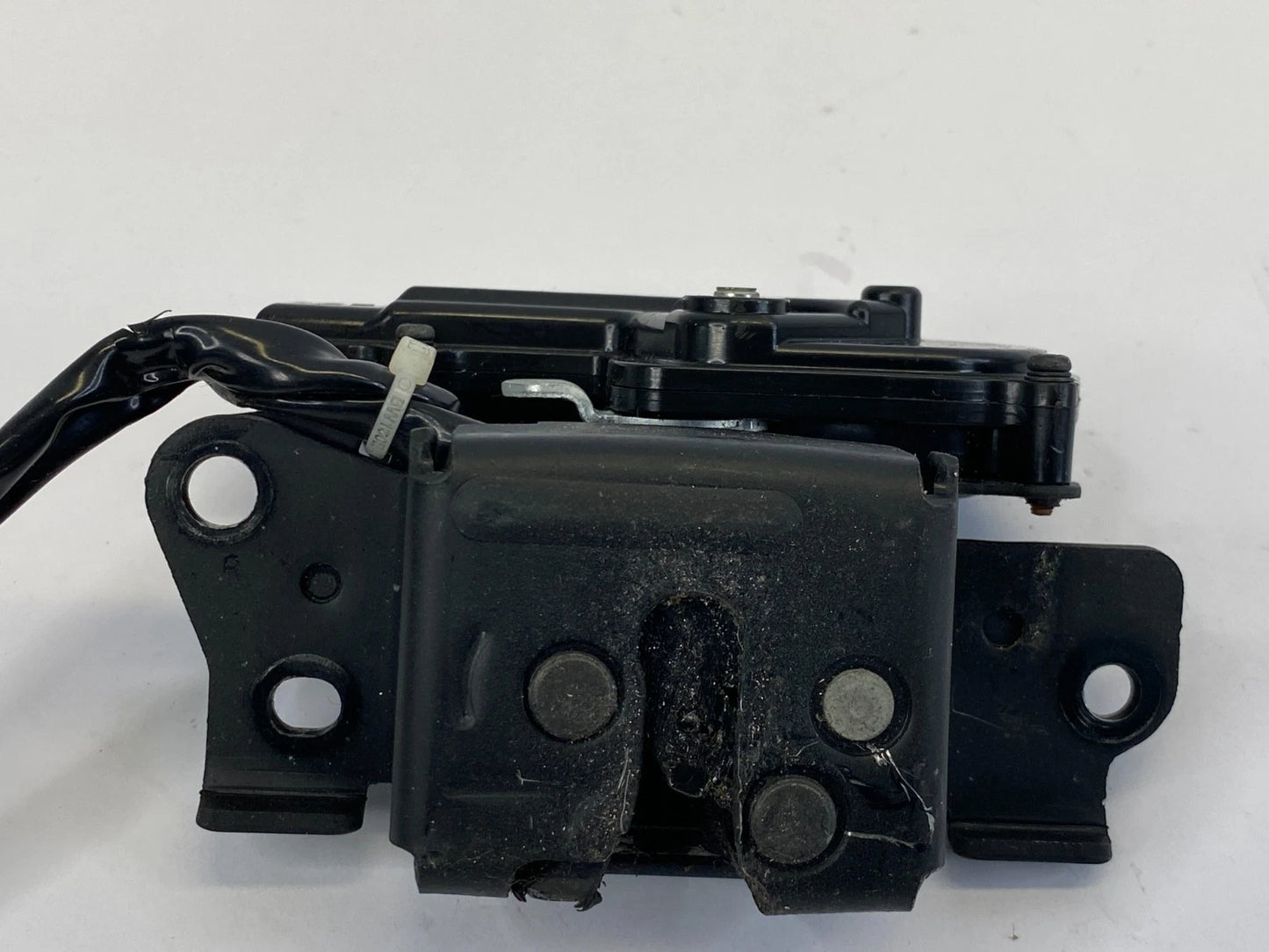 2004-2009 TOYOTA PRIUS HATCHBACK REAR TRUNK LIFTGATE LOCK LATCH ACTUATOR OEM