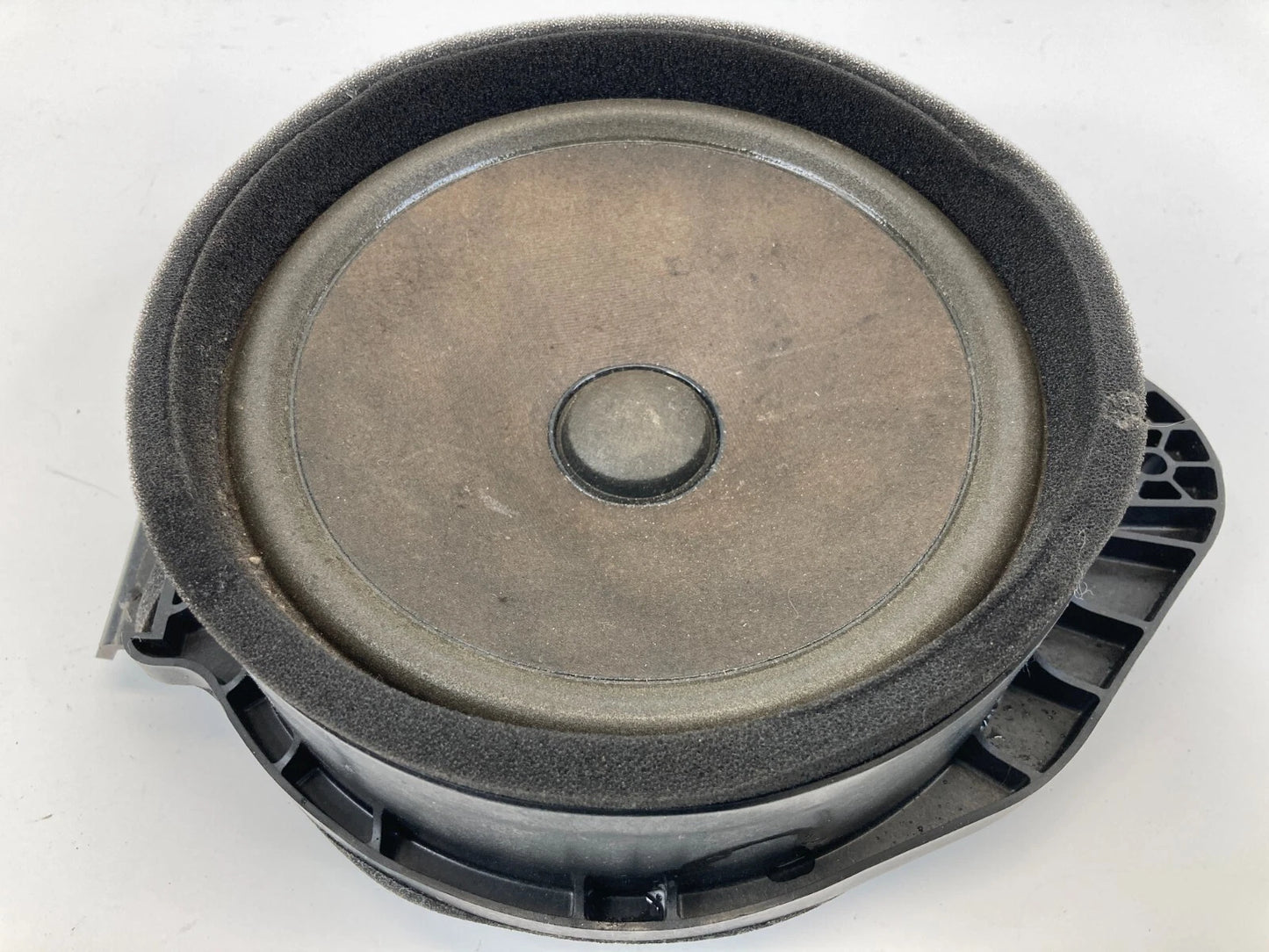 2013-2015 CHEVROLET MALIBU FRONT LEFT SIDE DOOR AUDIO SYSTEM SPEAKER ASSY OEM