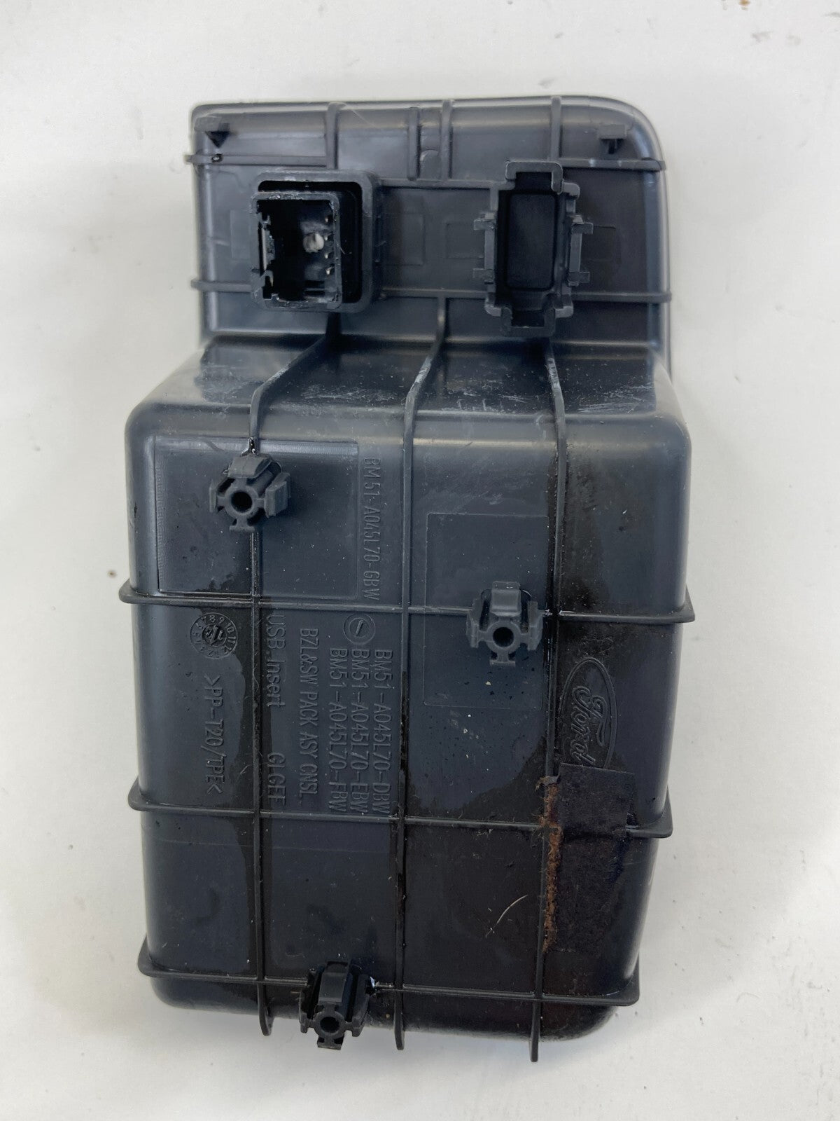 2012-2014 Ford Focus Center Console Insert Trim Tray w/ Jack Port BM51-A045L70