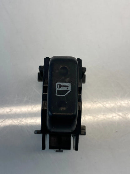 2001-2004 TOYOTA HIGHLANDER FRONT RIGHT PASSENGER SIDE DOOR LOCK SWITCH 224-0S2N