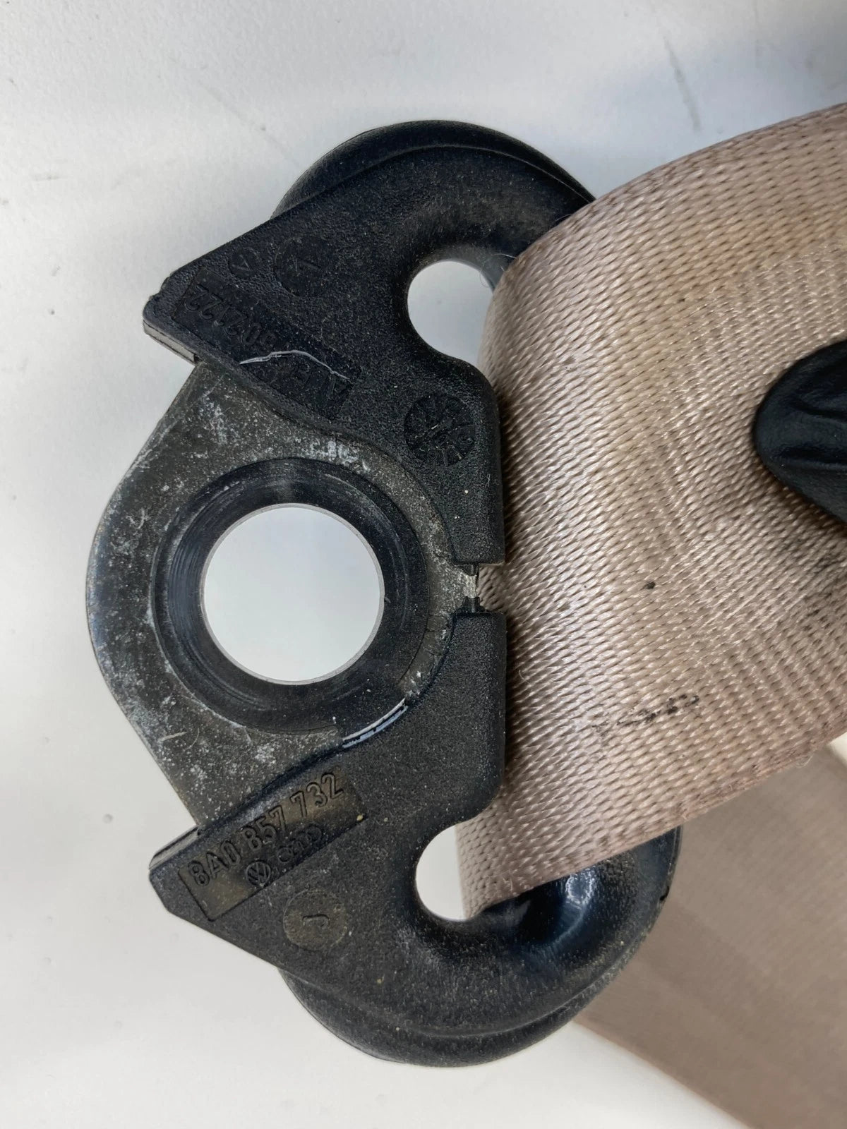 1998-2004 AUDI A6 QUATTRO FRONT RH PASSENGER SEAT BELT RETRACTOR 8A0857732 OEM