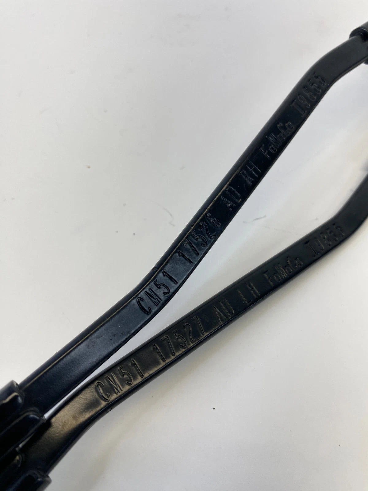 2012-2018 FORD FOCUS FRONT WINDSHIELD LEFT & RIGHT SIDE WIPER ARM SET OEM