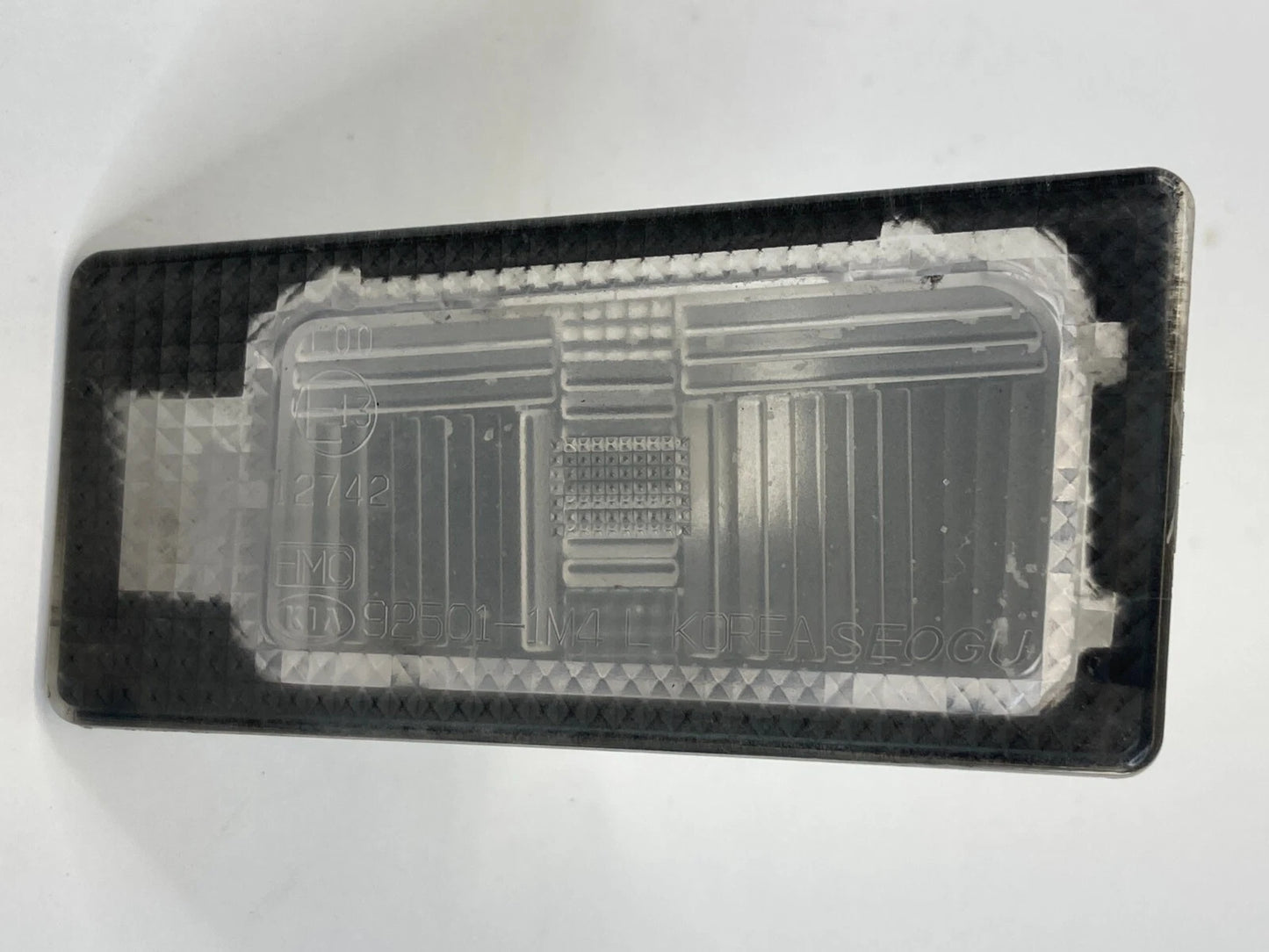 11 12 13 14 15 16 HYUNDAI ELANTRA REAR LEFT SIDE LICENSE PLATE LIGHT 92501-1M4