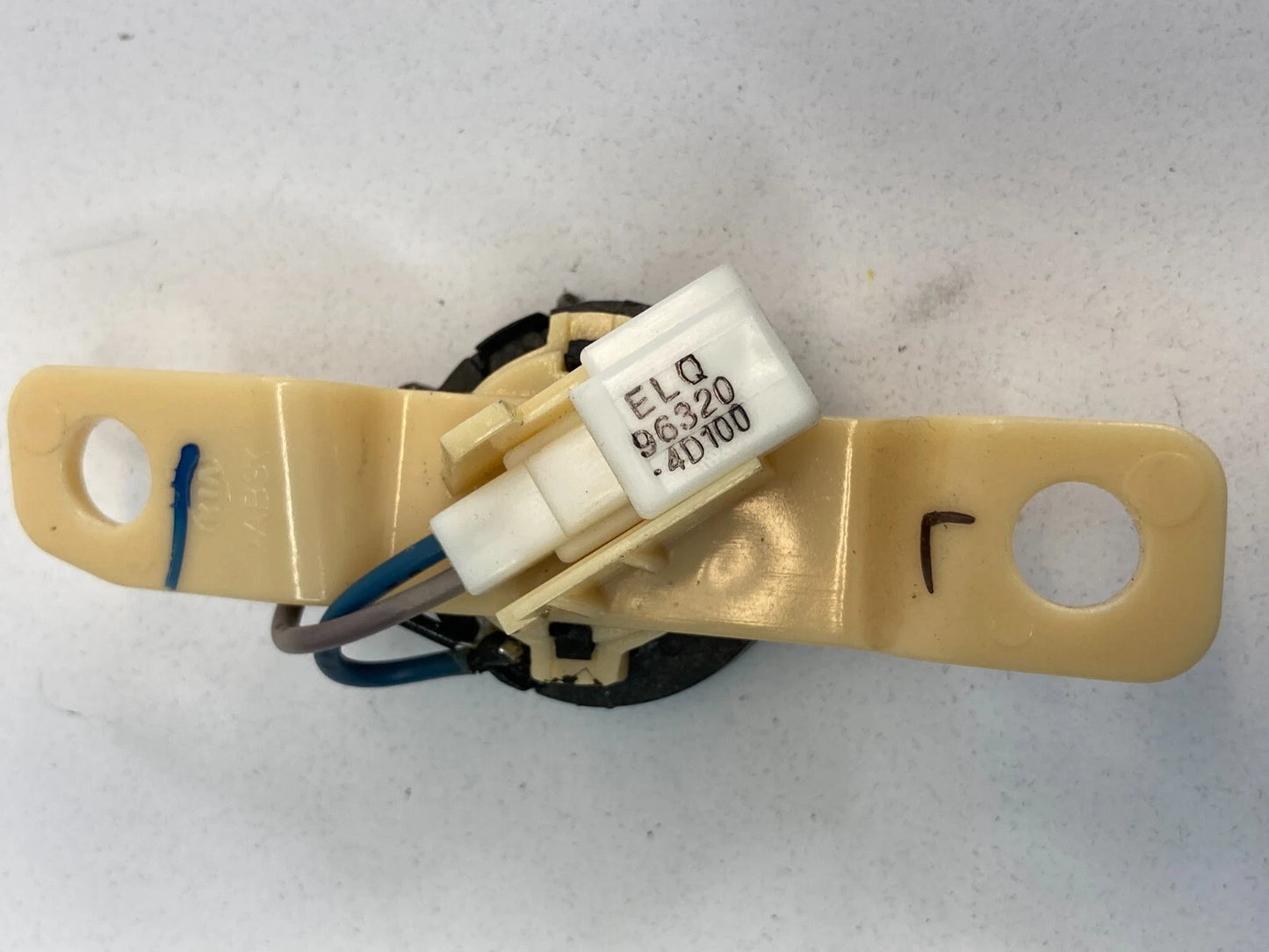 2006-2012 KIA SEDONA FRONT LEFT DRIVER SIDE A PILLAR SOUND SYSTEM TWEETER OEM