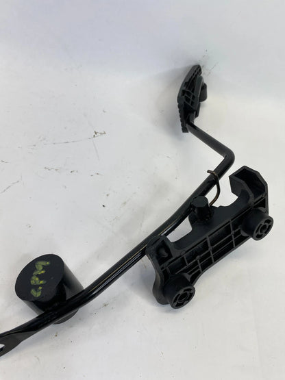 2007-2010 HYUNDAI ELANTRA ACCELERATOR GAS PEDAL ASSEMBLY W BRACKET MOUNT OEM