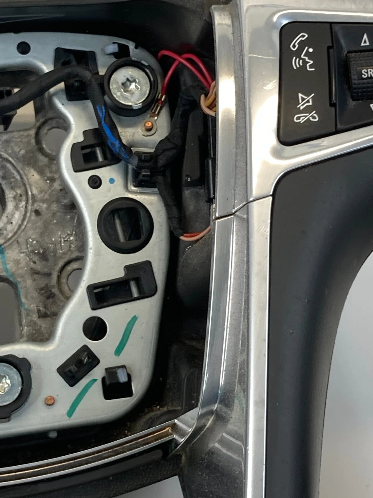 2011-2013 BUICK REGAL STEERING WHEEL W/ AUDIO & CRUISE CONTROL SWITCH 13330452