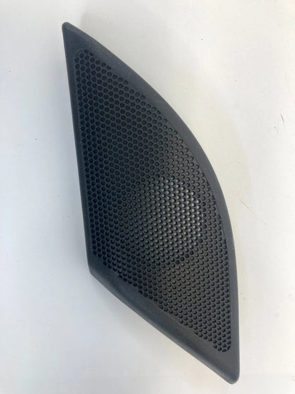 2012-2015 CHEVROLET CAPTIVA SPORT FRONT RIGHT DOOR TWEETER COVER GRILLE 96673603
