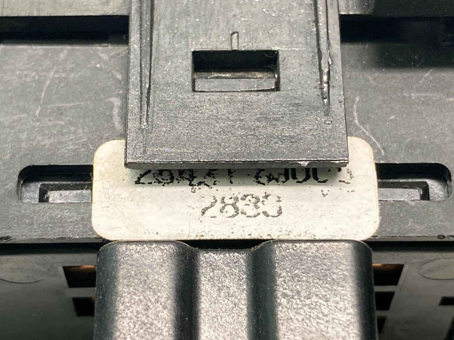 02 03 04 NISSAN ALTIMA REAR LEFT SIDE POWER WINDOW SWITCH 25421-8J005 OEM