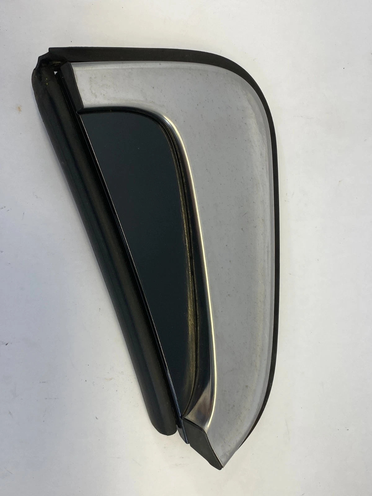 2009-2014 ACURA TL REAR LEFT SIDE QUARTER CORNER TRIM MOLDING 75444-TK4A OEM