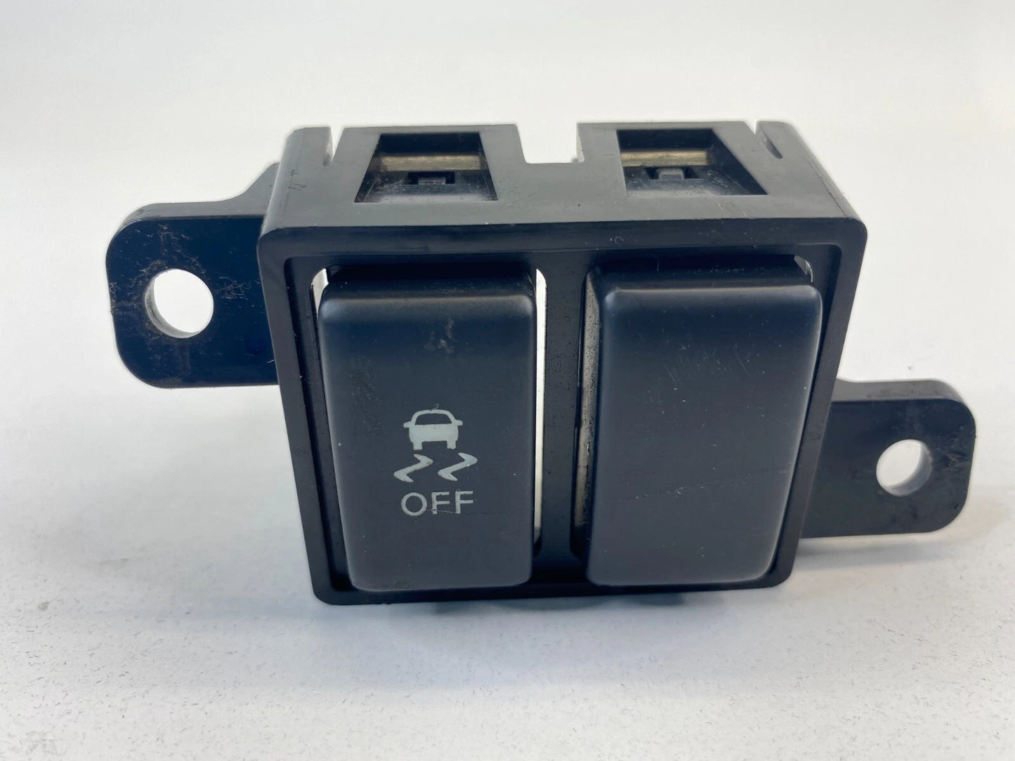 2009-2014 NISSAN CUBE DASH TRACTION CONTROL VDC OFF SWITCH WITH BRACKET OEM