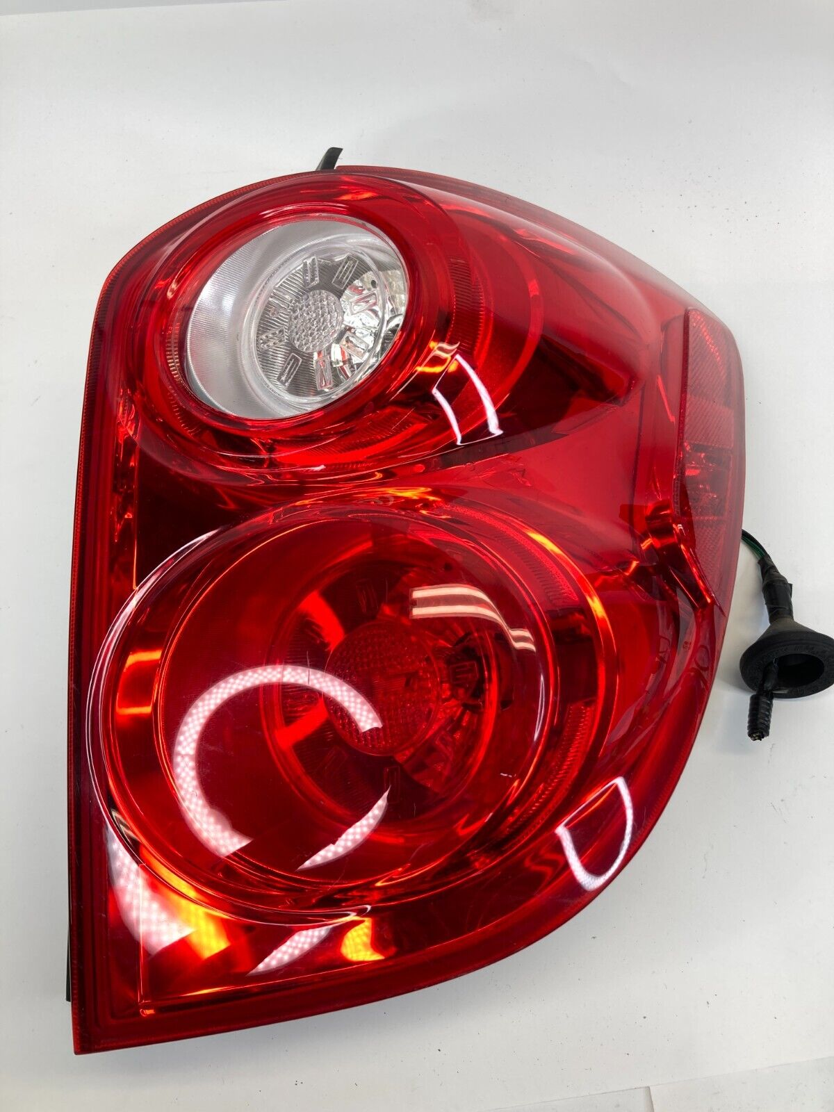 2010-2015 Chevrolet Equinox Rear Right Side Tail Light Taillight Lamp RR RH OEM