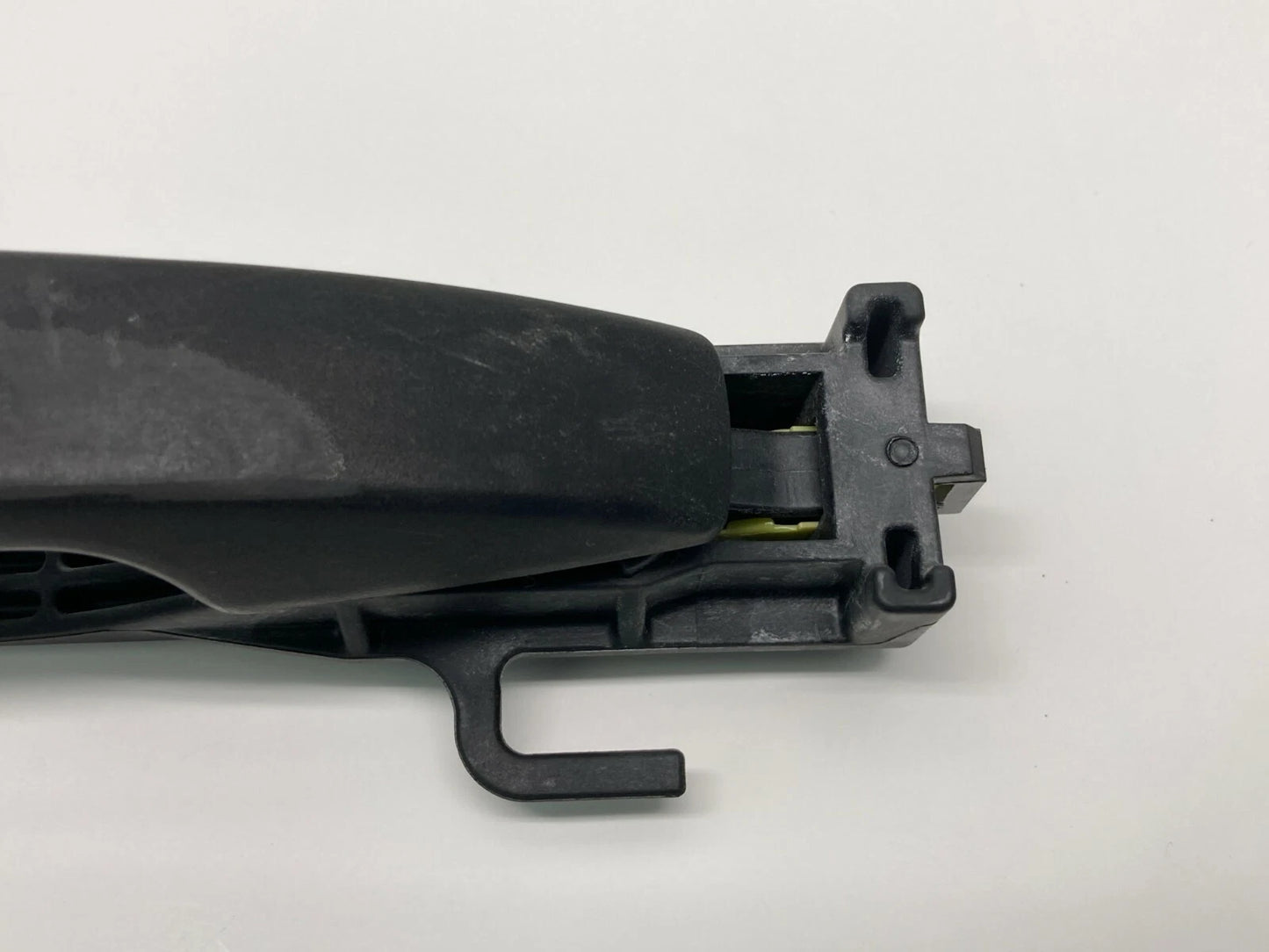 2008-2014 SUBARU IMPREZA WAGON FRONT RIGHT SIDE OUTER EXTERIOR DOOR HANDLE OEM