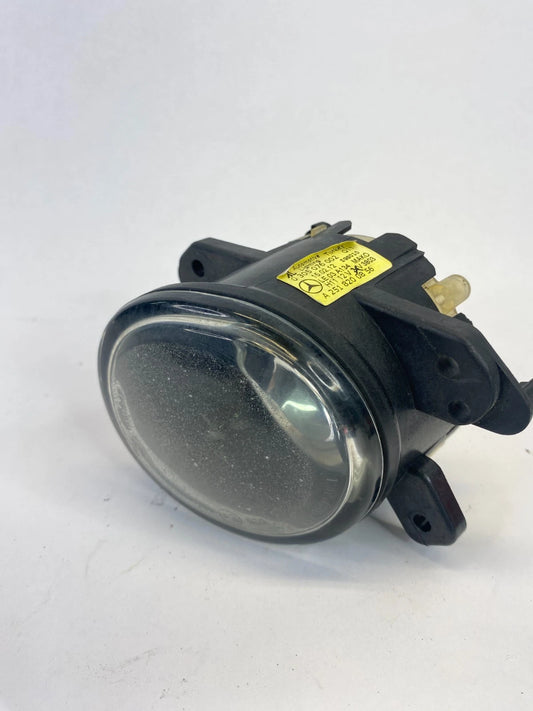 2010-2012 MERCEDES-BENZ GLK350 GLK 350 FRONT RIGHT PASSENGER FOGLIGHT FOG LAMP