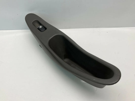 99-02 DAEWOO LEGANZA FRONT RIGHT PASSENGER DOOR WINDOW SWITCH W/BEZEL 612W04170