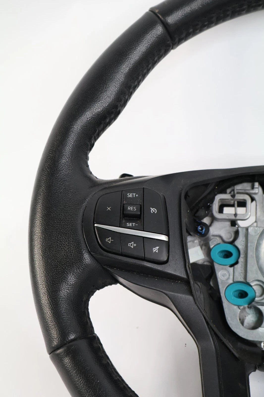 2020-2023 FORD EXPLORER LEFT FRONT STEERING WHEEL W/ AUDIO CRUISE SWITCH OEM