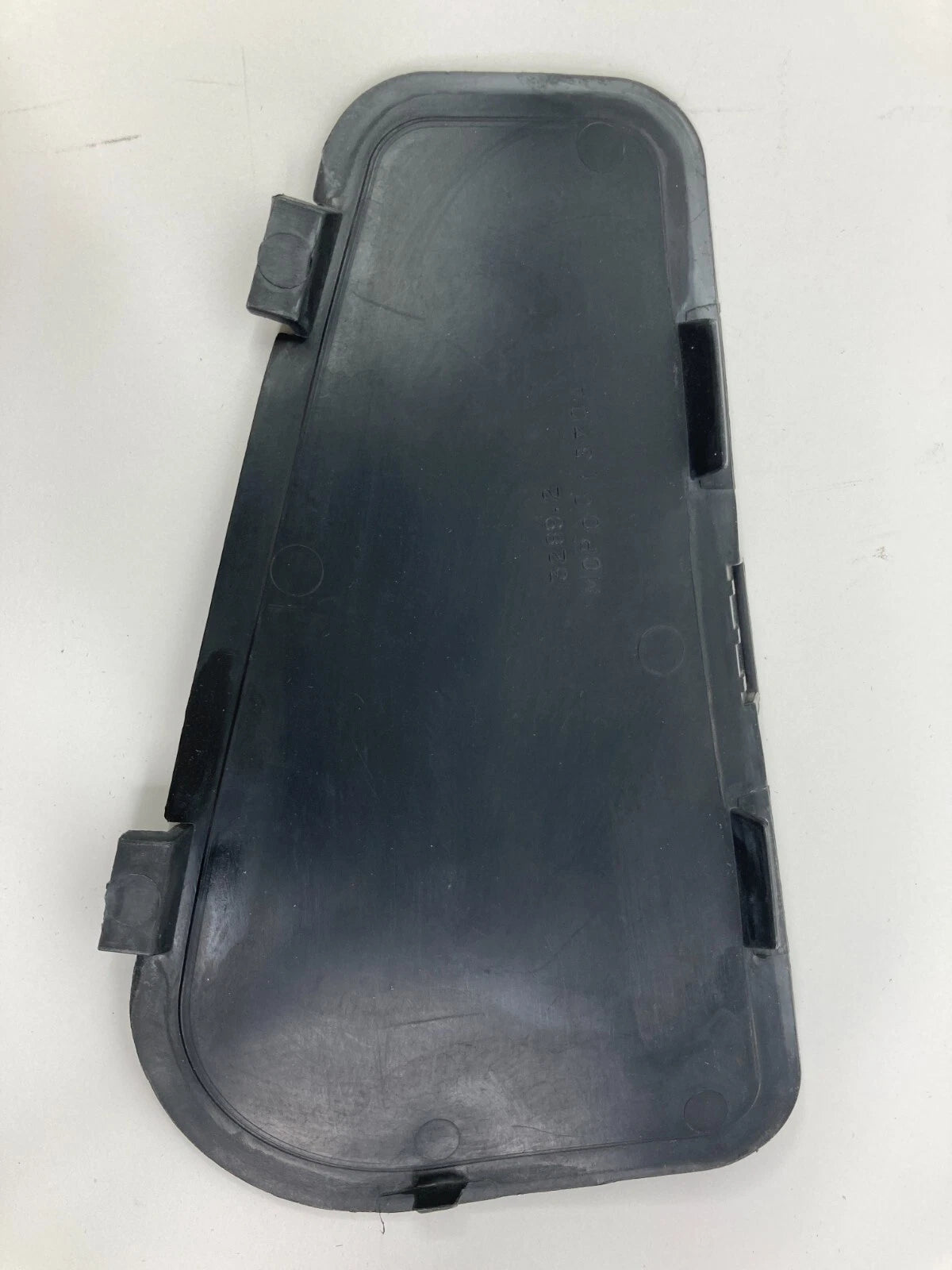 2008-2010 CHRYSLER 300 CABIN FILTER ACCESS DOOR TRIM BEZEL MCP001370A OEM