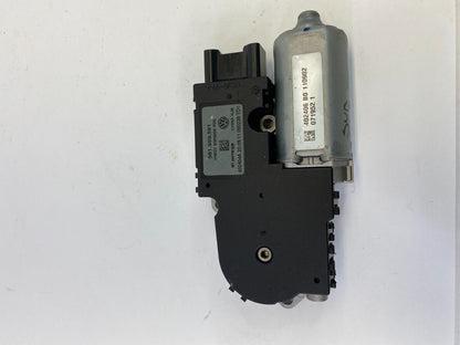 2012-2022 Volkswagen Passat Sedan Sunroof Sun Roof Motor Assembly 561959591 OEM