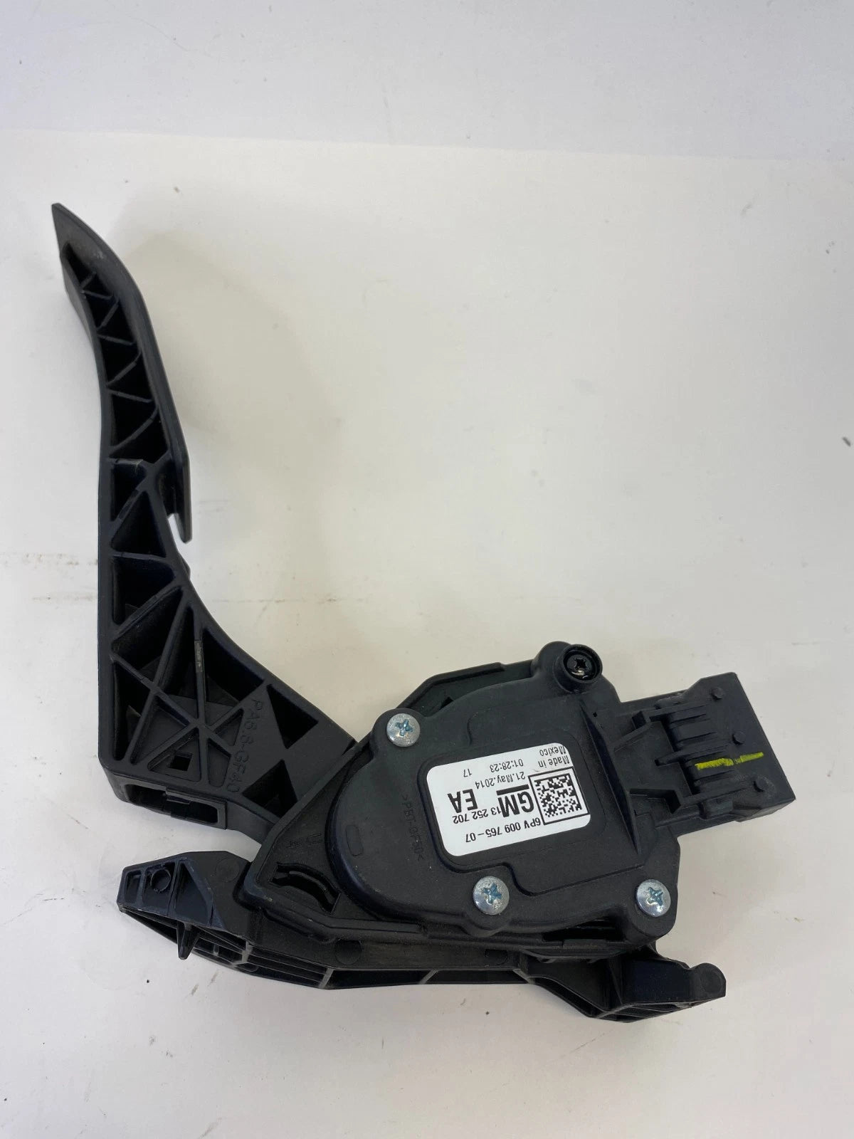 2011-2015 CHEVROLET CRUZE ACCELERATOR GAS PEDAL W/ POSITION SENSOR 13252702 OEM