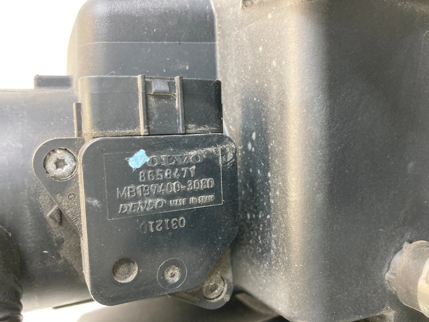 2004-2010 VOLVO S40 V50 ENGINE AIR INTAKE CLEANER FILTER BOX 30677194 OEM