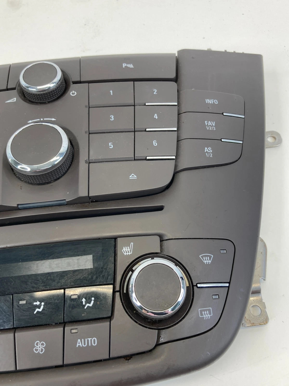 2011-2013 Buick Regal Radio CD Player AC Air Climate Control Panel 13297382 OEM