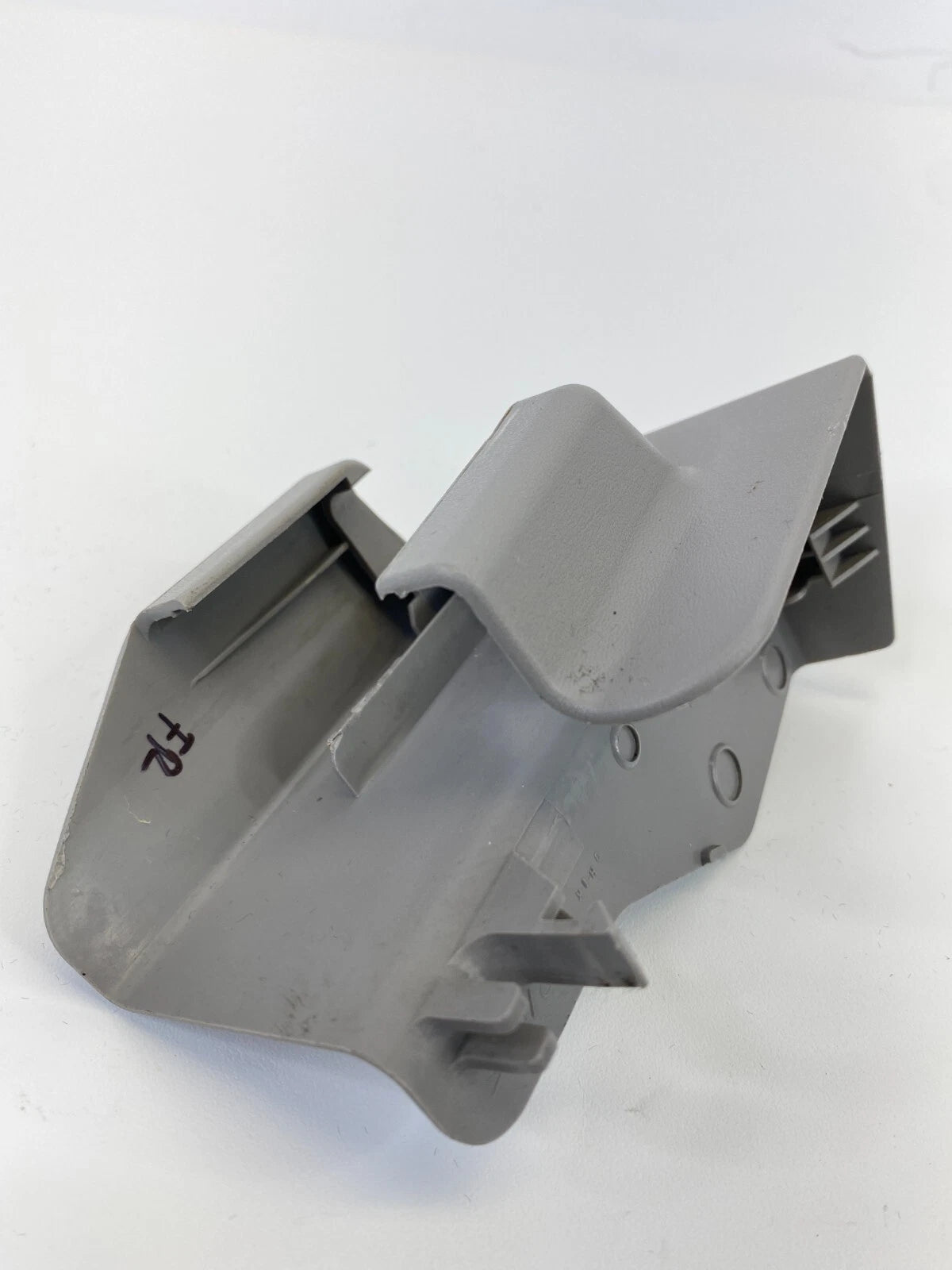 2002 2003 02 03 LEXUS ES300 FRONT RIGHT SEAT TRACK END COVER RAIL TRIM COVER OEM