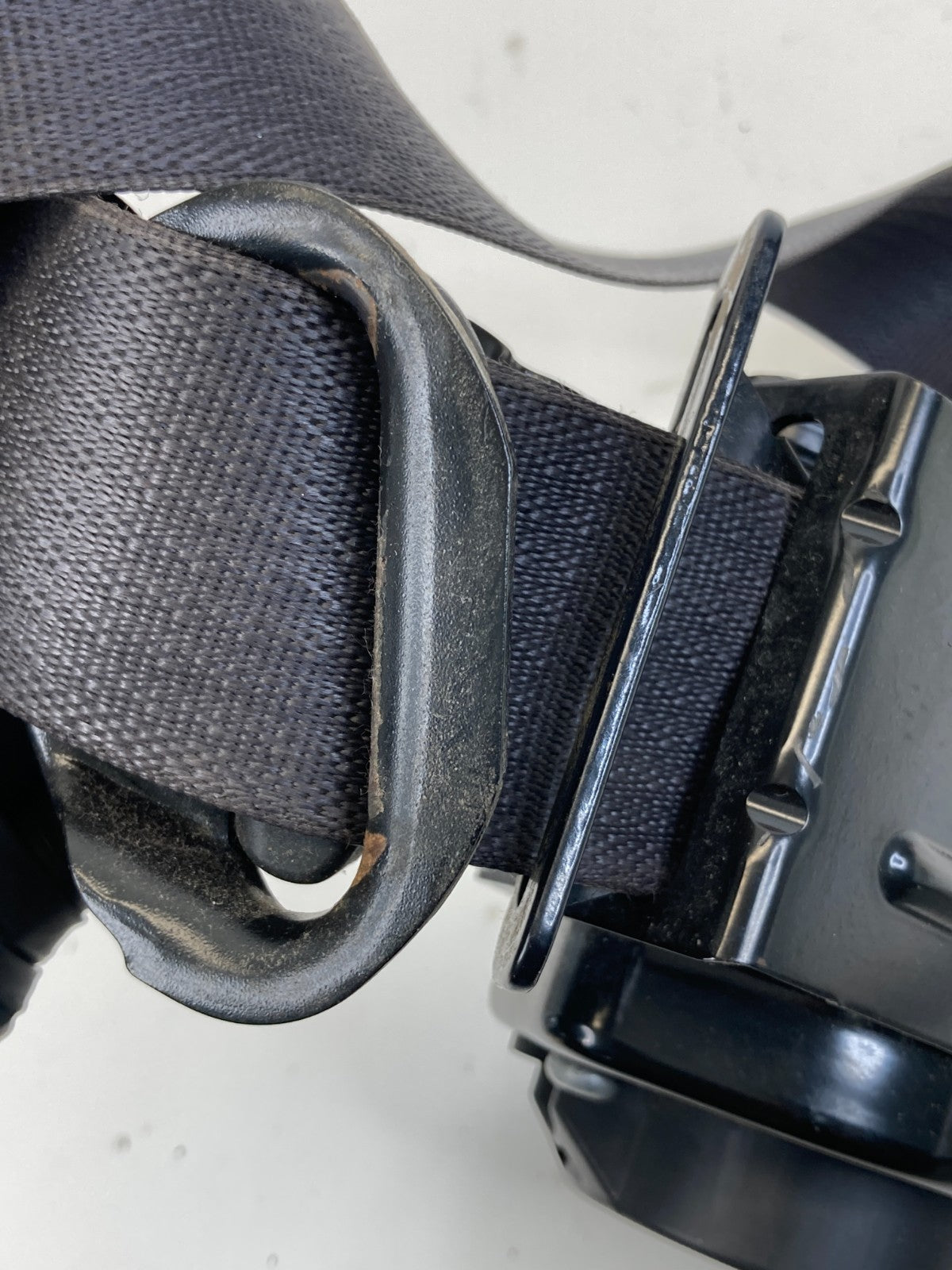 2009-2016 GMC Acadia Front Left Side Seat Belt Retractor Pretensioner 15903263