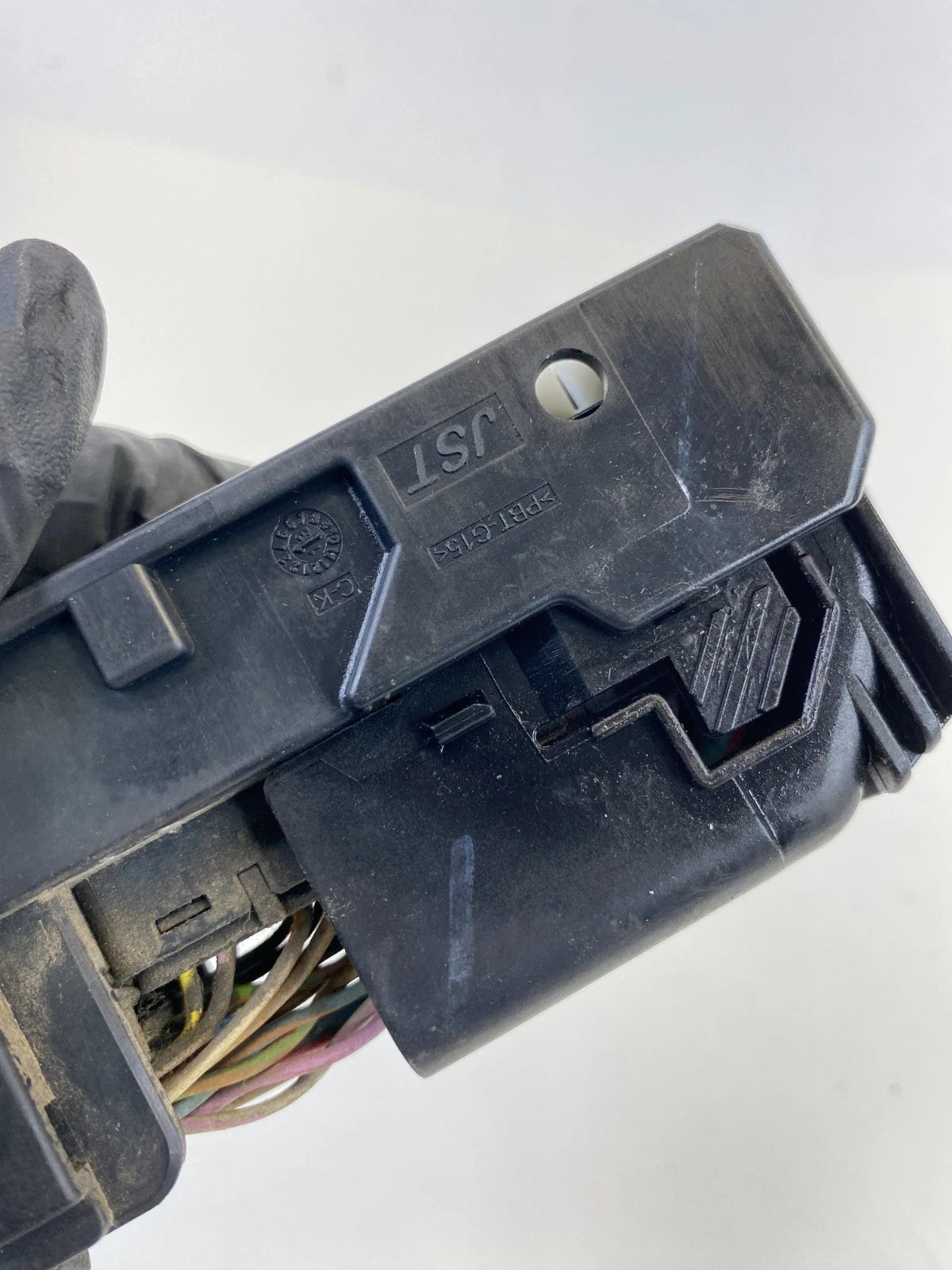 2013 2014 FORD EXPLORER 3.7L AT ABS PUMP ANTI LOCK BRAKE PLUG CONNECTOR OEM