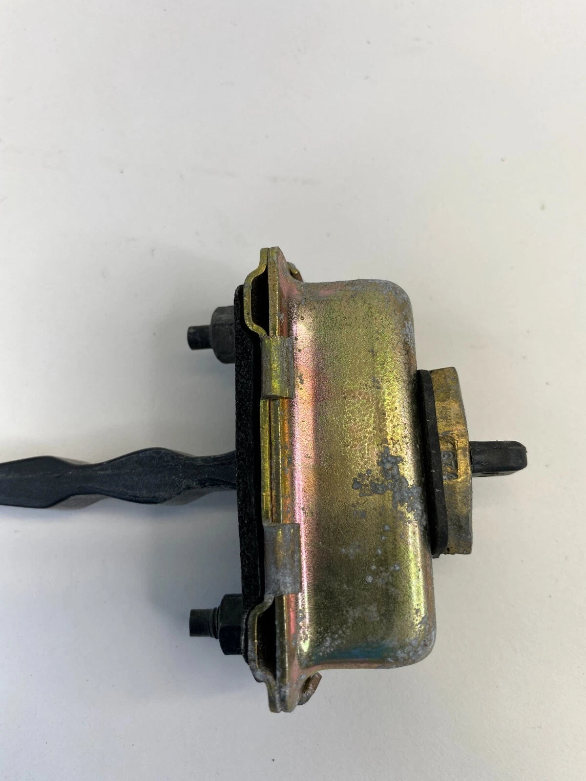 2004-2009 CADILLAC SRX FRONT RIGHT SIDE DOOR CHECK STOP STOPPER DETENT OEM