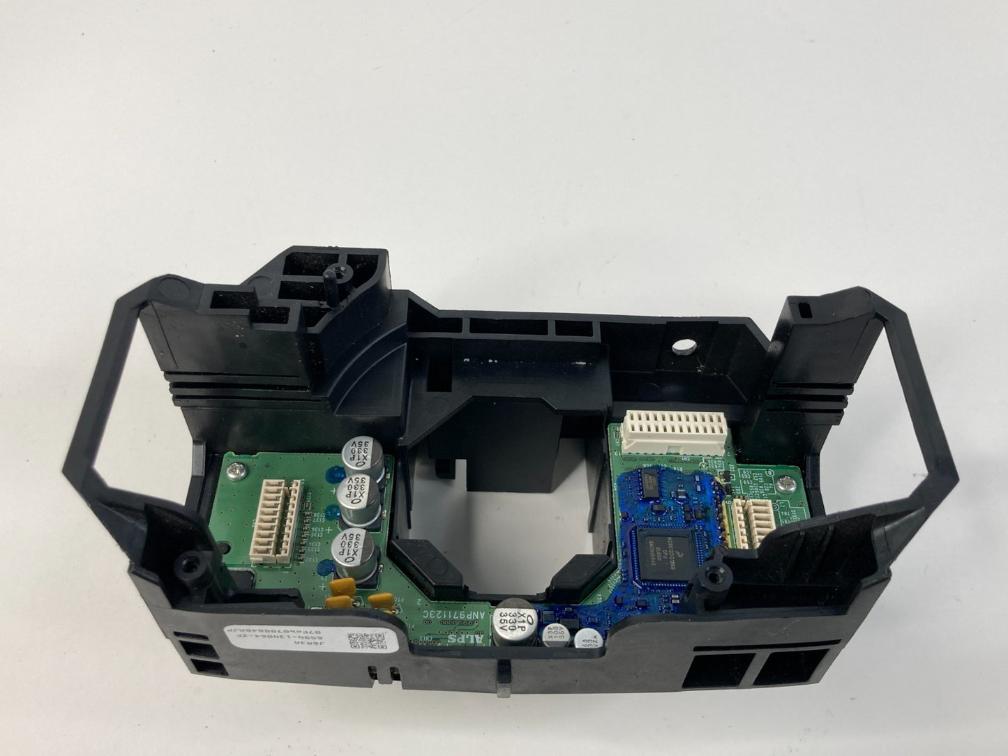 2008-2012 Land Rover LR2 Steering Column Switches Housing Socket 6G9N-13N064-ZF