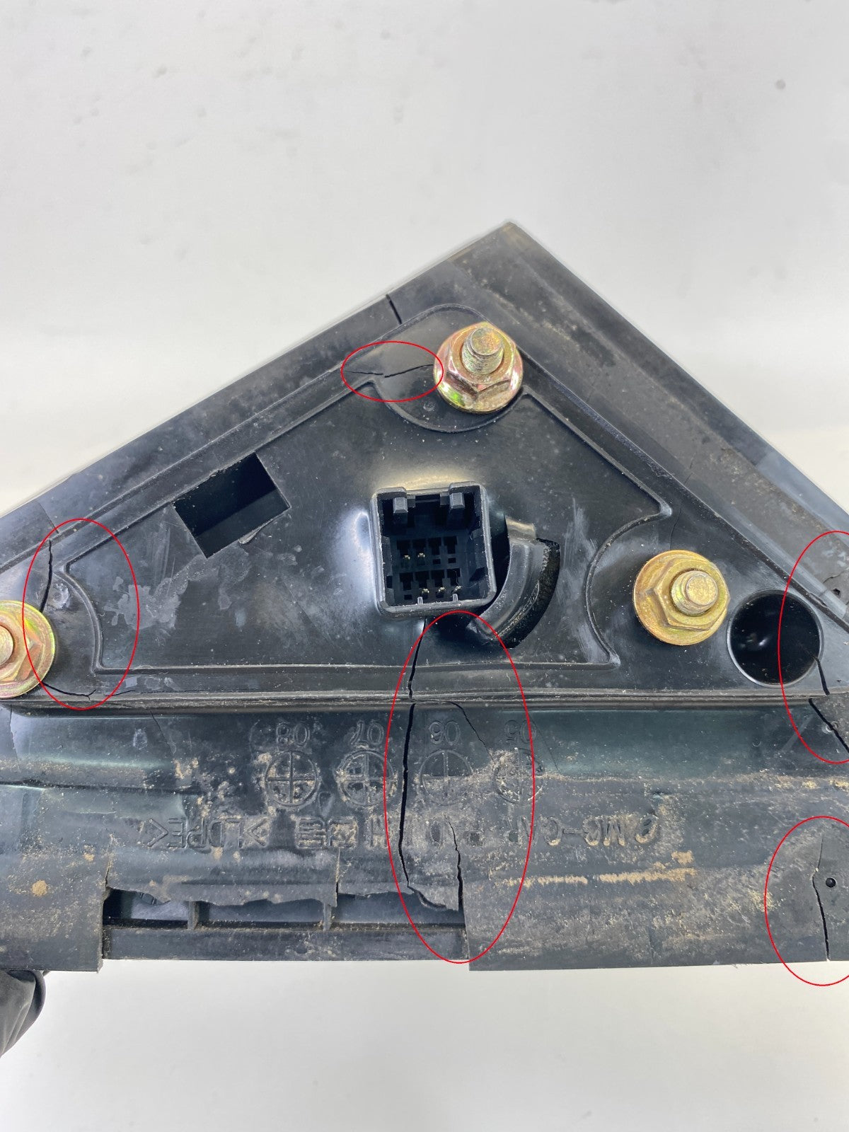 2001-2006 Kia Optima Left Driver Side View Power Door Mirror E4012318 OEM