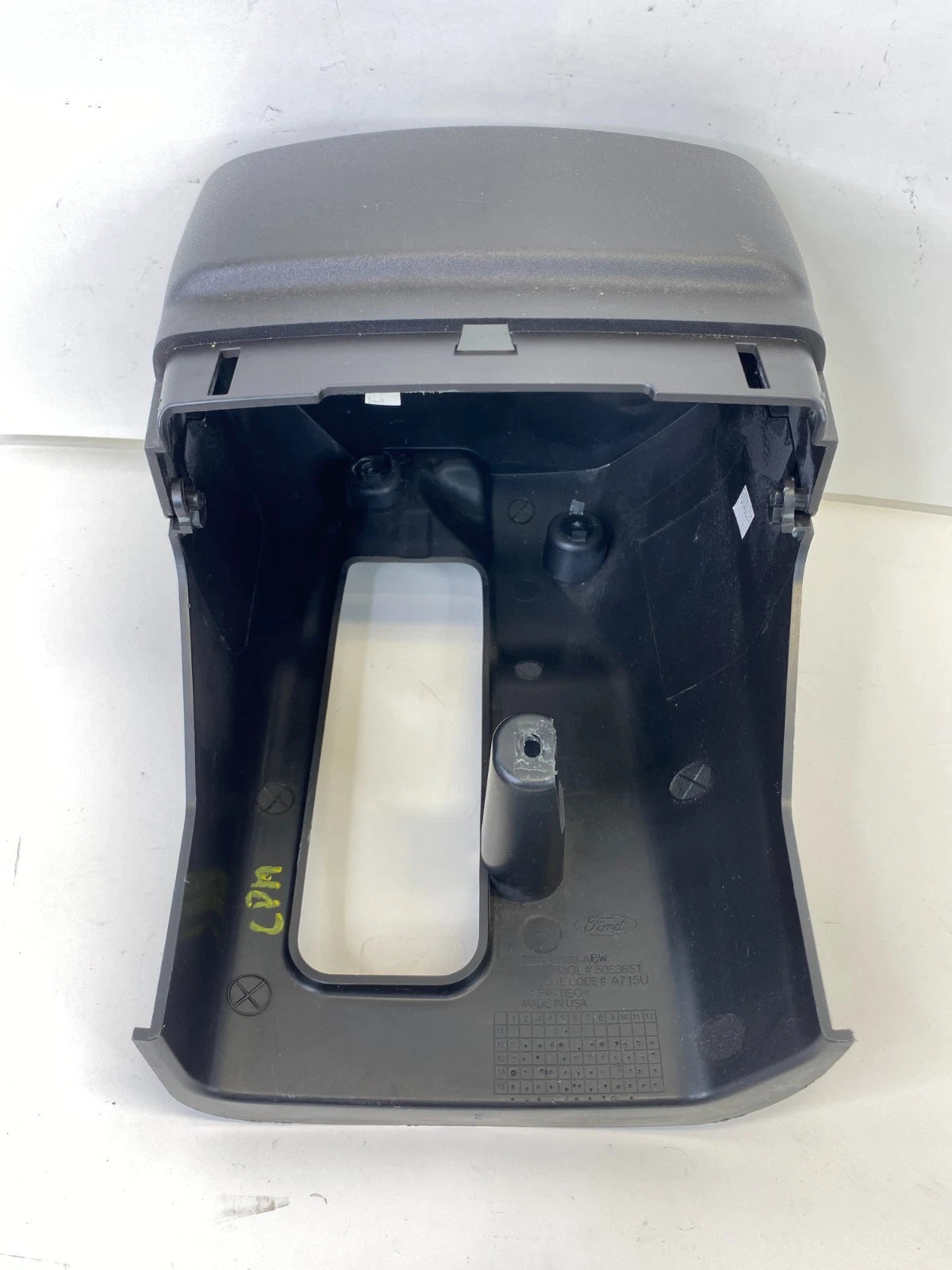 2013-2019 FORD TAURUS STEERING COLUMN COVER SHROUD TRIM OEM FACTORY DG13-3533ABW