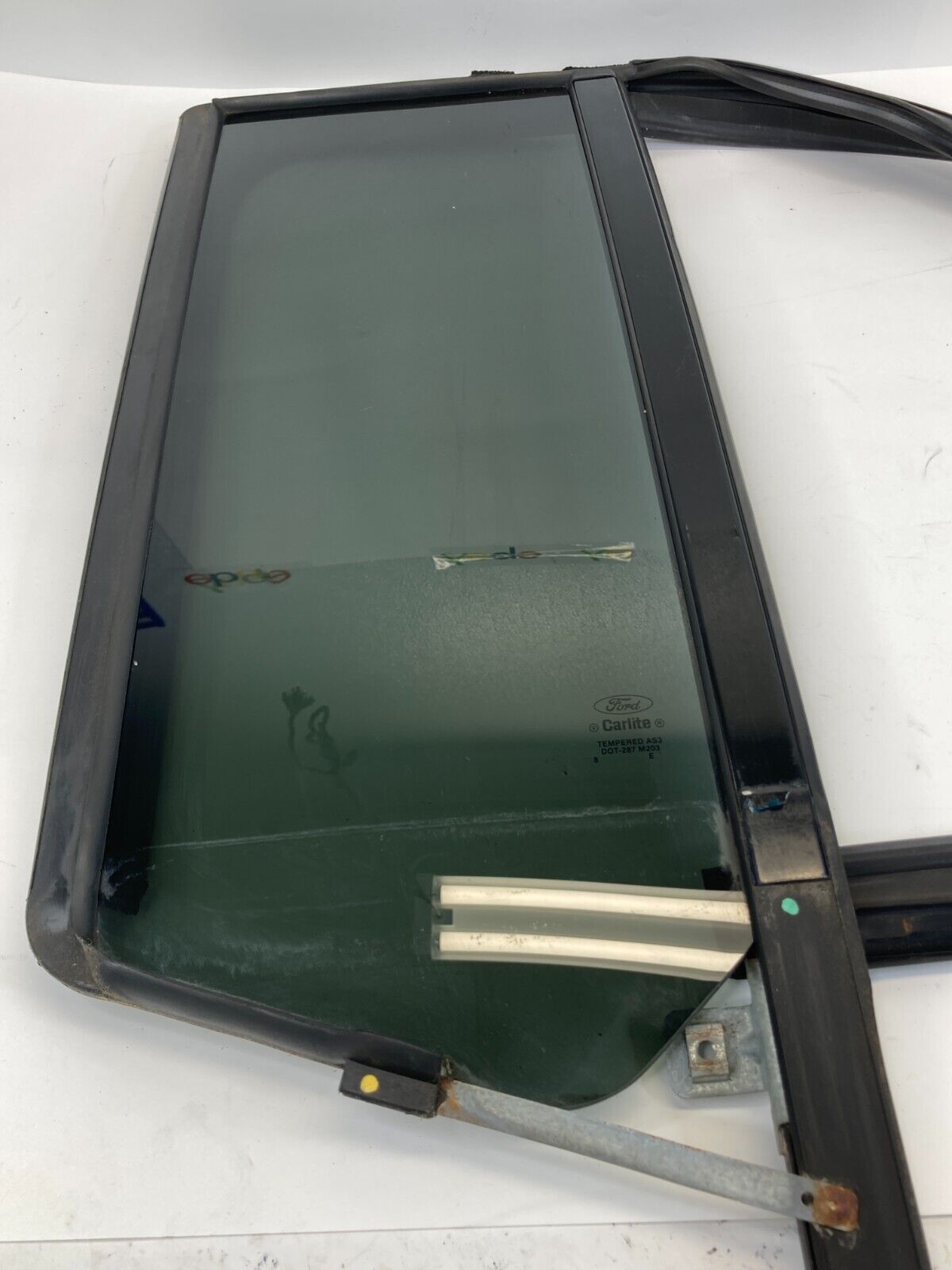 2009-2019 Ford Flex Rear Right Back Door Seal Vent Window Glass OEM