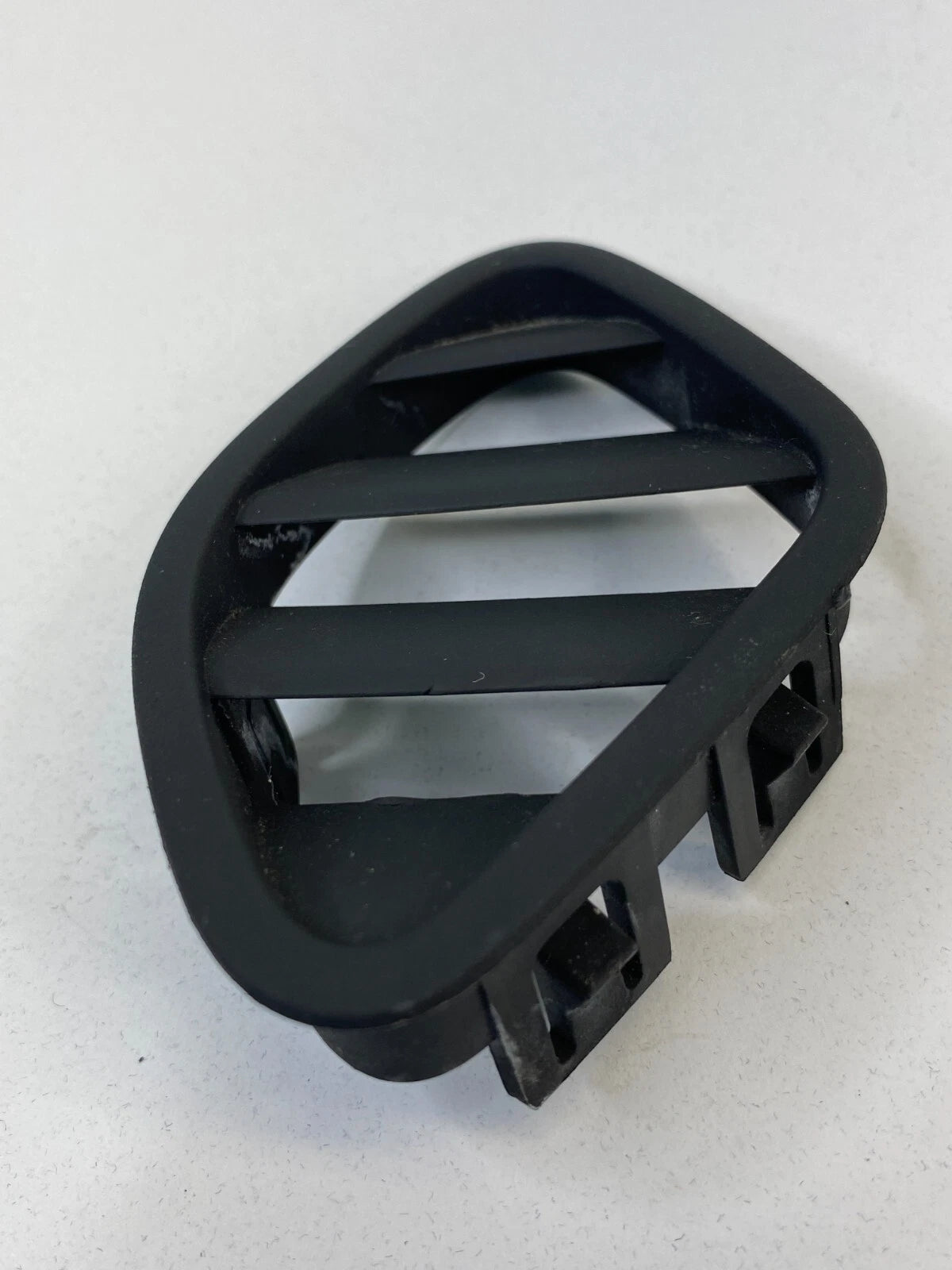 2013-2015 CHEVROLET MALIBU DASH LEFT DRIVER AC AIR VENT DEFROSTER OULET GRILLE