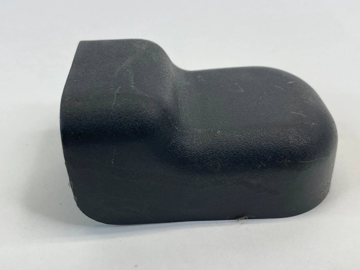 07-10 HYUNDAI ELANTRA FRONT SEAT INNER TRACK RAIL CAP COVER TRIM 88567-3K000 OEM